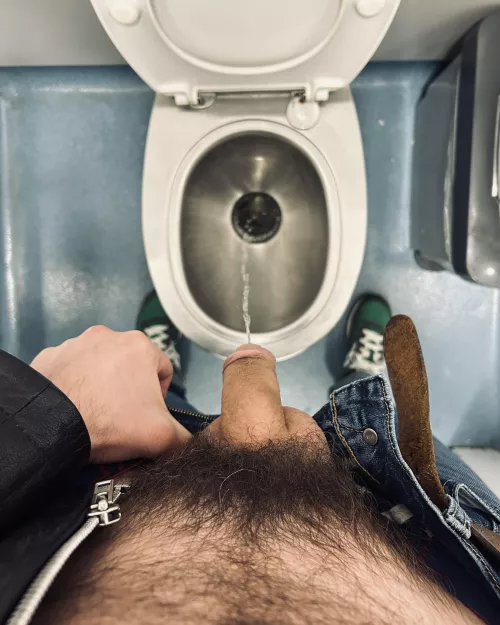 That one white pube tho... by jerseyjaxoff