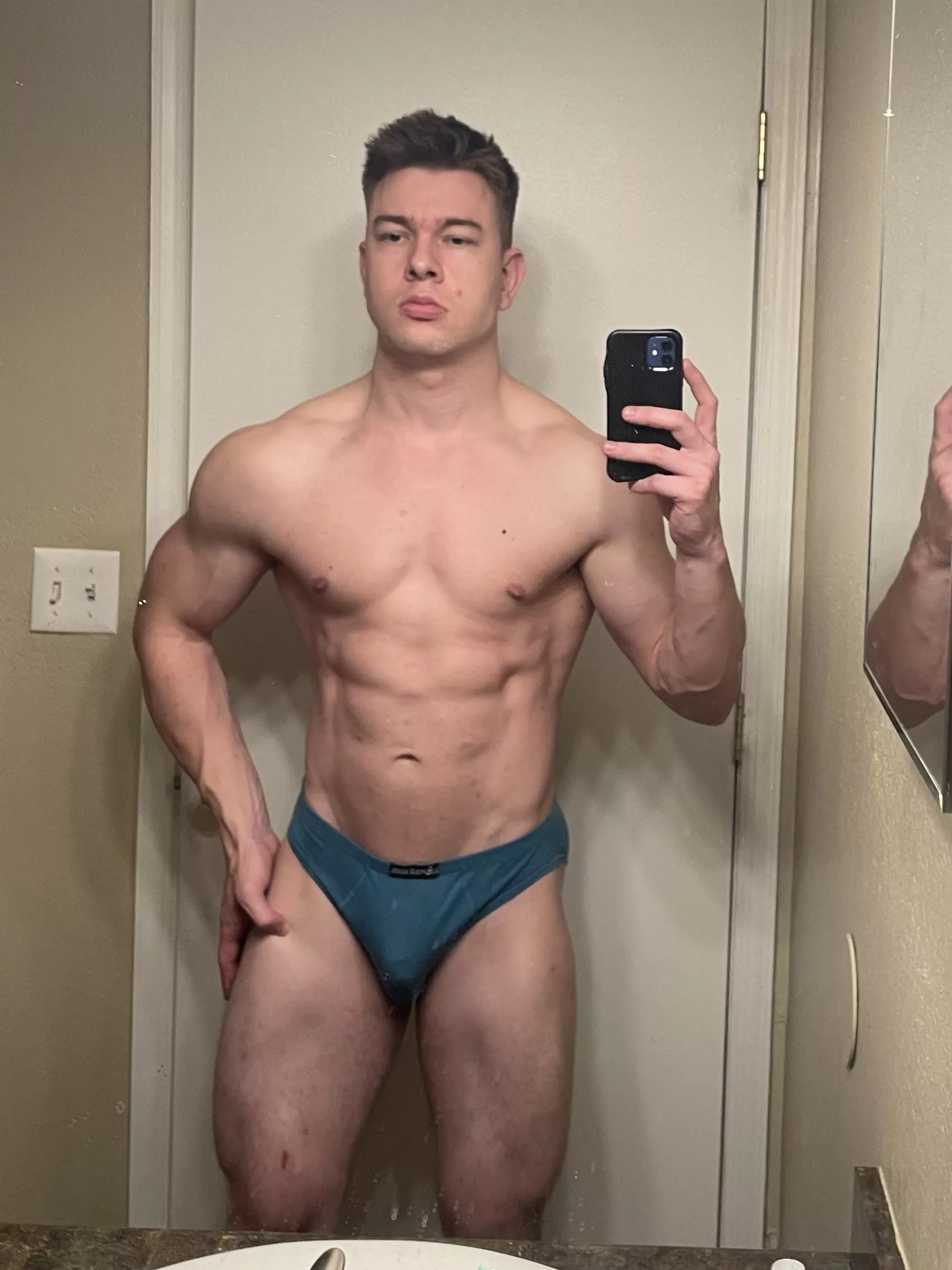 What’s your favorite color underwear? posted by StrippingViolinist