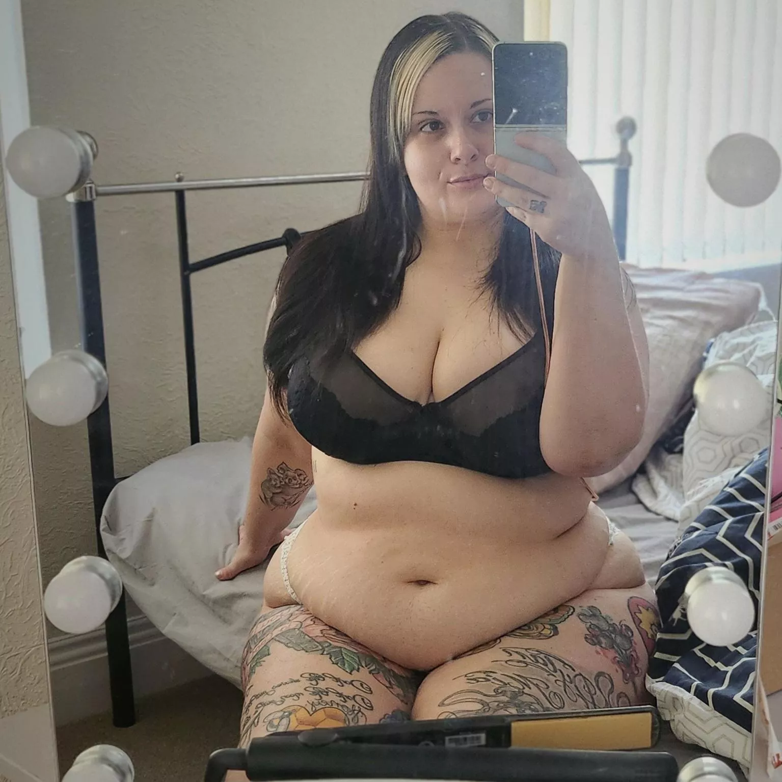 When your belly rests on your thighs you know you're doing something right posted by Princesspiggythe1st