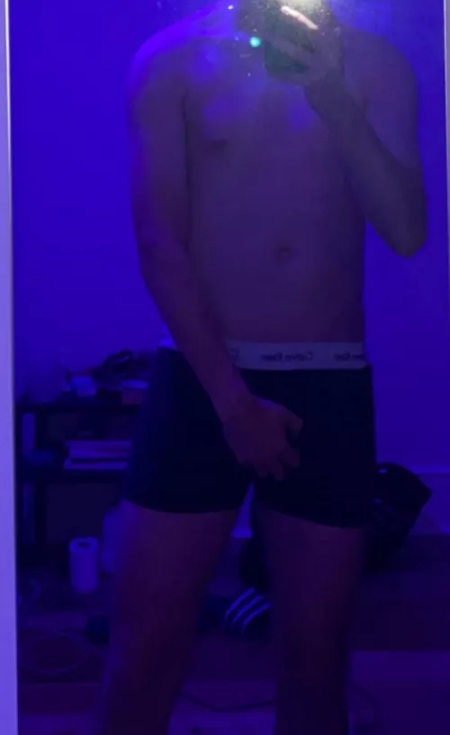 22 Handsome bro looking for fit guys! Add: Lukepeters01 by AvailableRepeat427