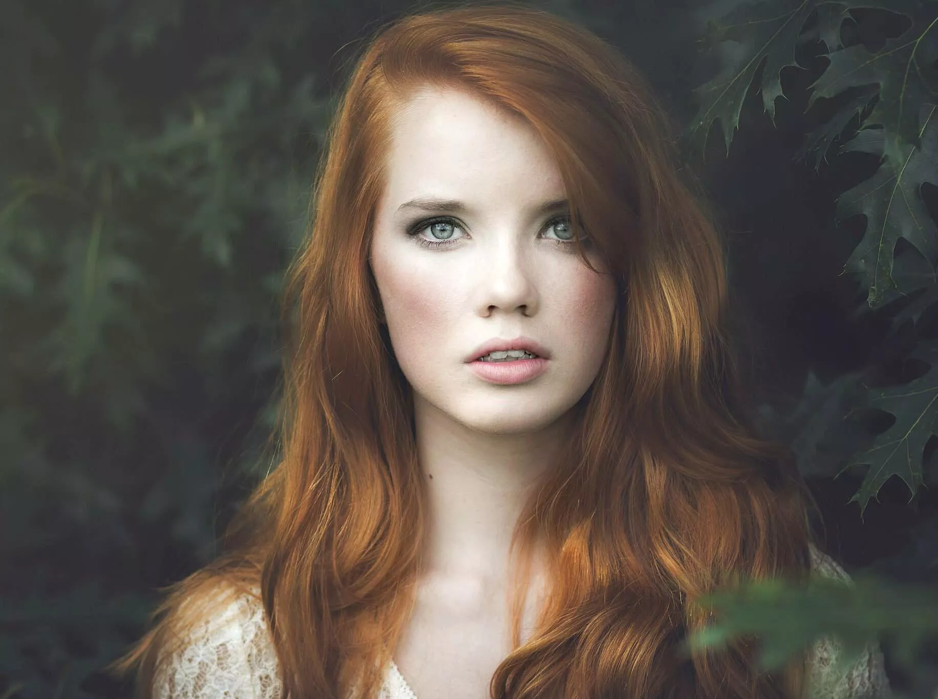 Abbie Schmitt posted by qwer5r