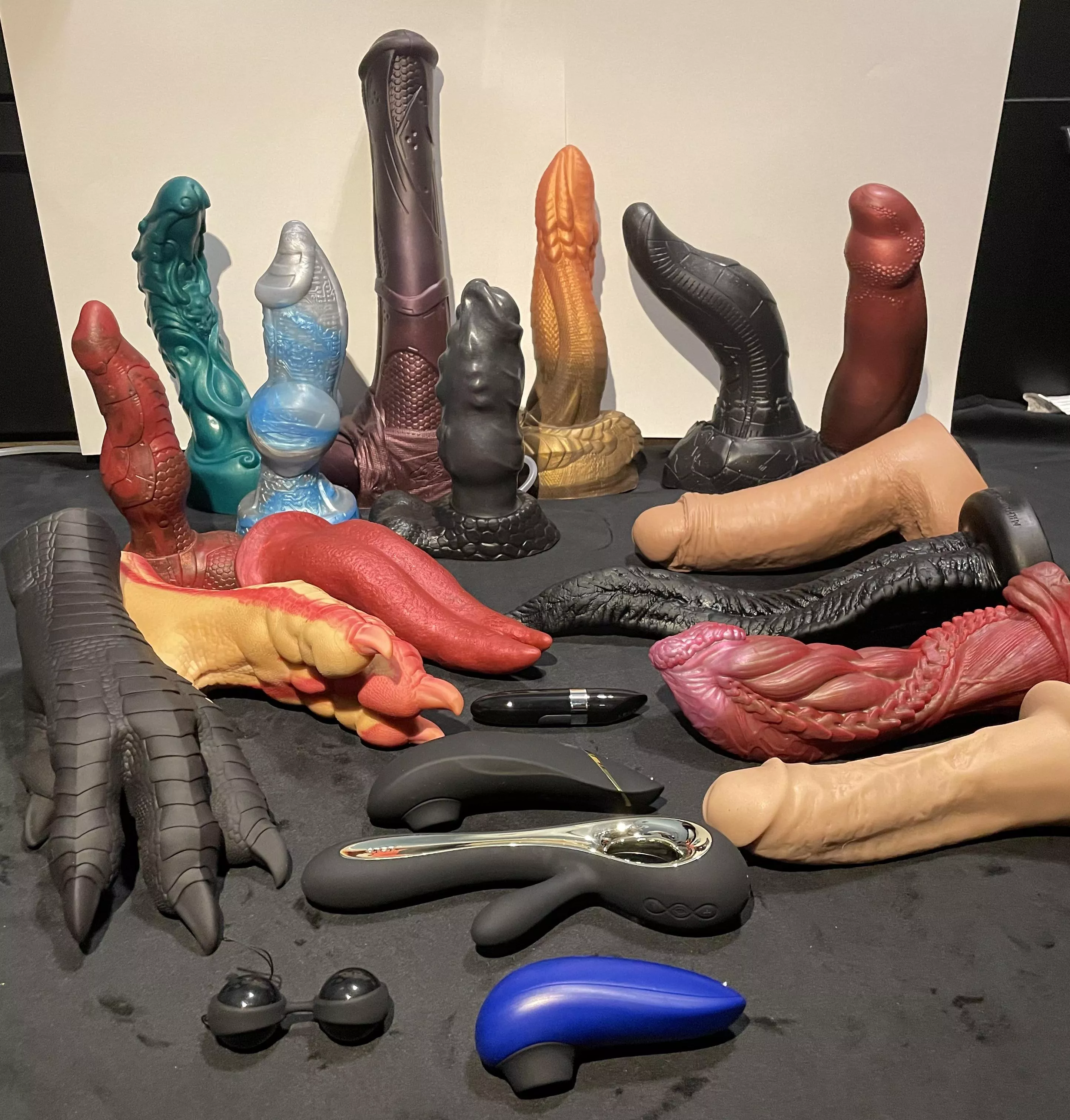 All the Boys and Bots together… posted by AbyssalGold1334