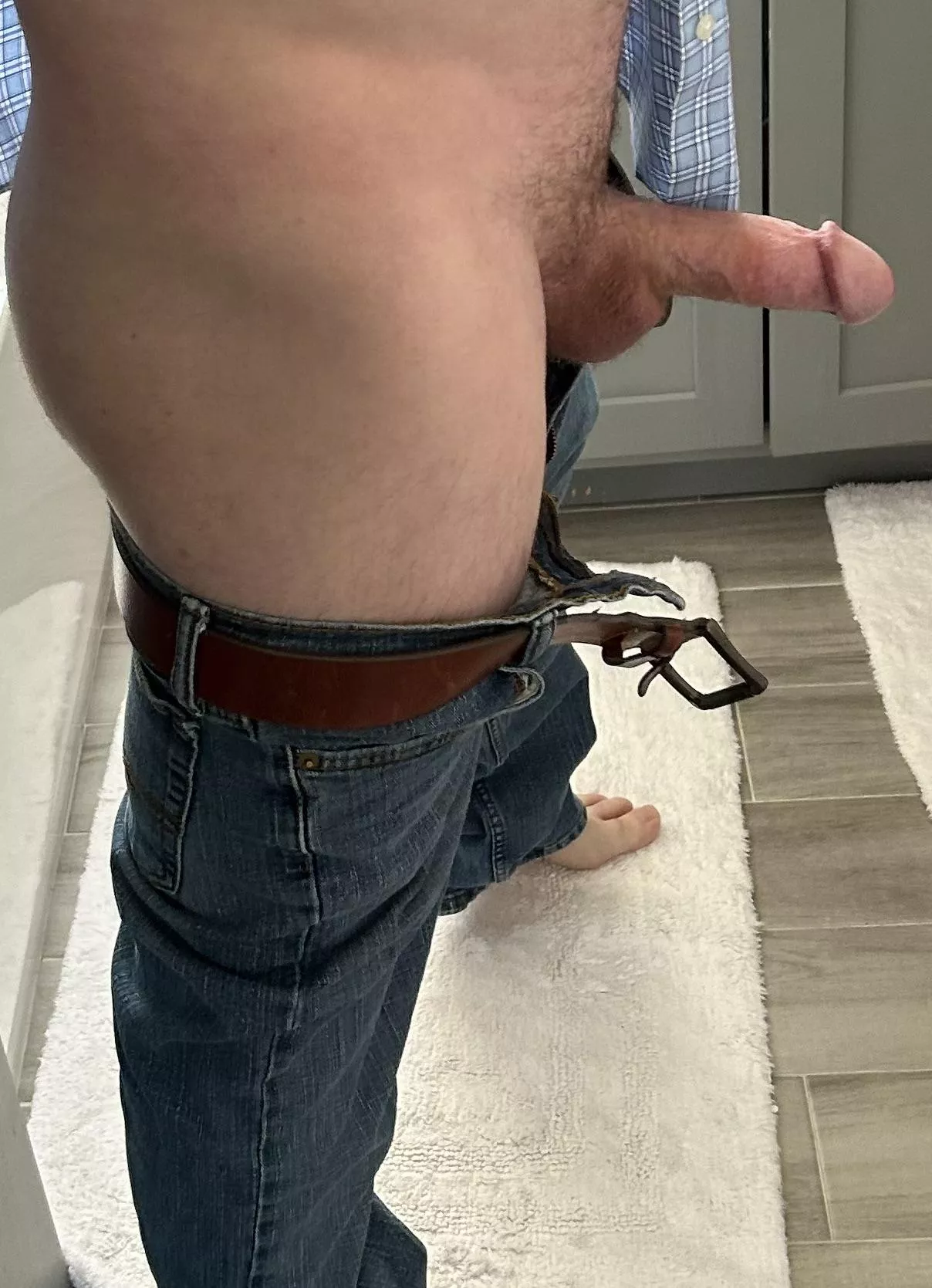 Angle of the dangle [40]s. posted by HiddenDegeneracy