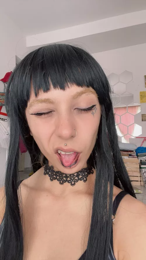 Are tattooed rockers your type? by bosssyhelping