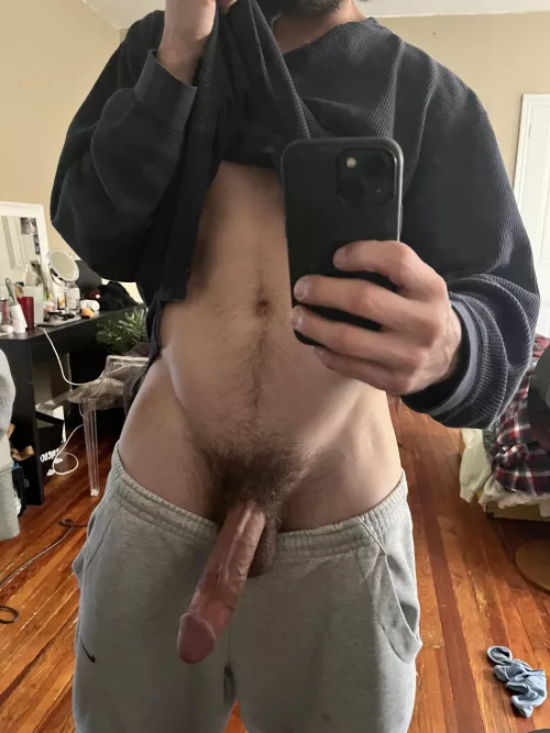 Don’t mind my messy room. Just get on ur knees and swallow my cock by thasweetbul