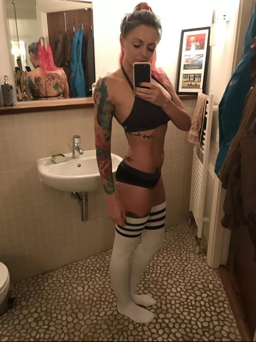 Felt cute and cozy by theinkedsiren1