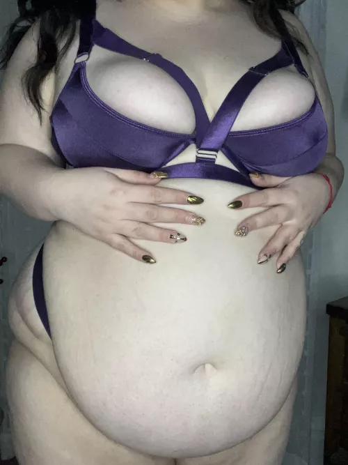 Growing big babe by freyafeist