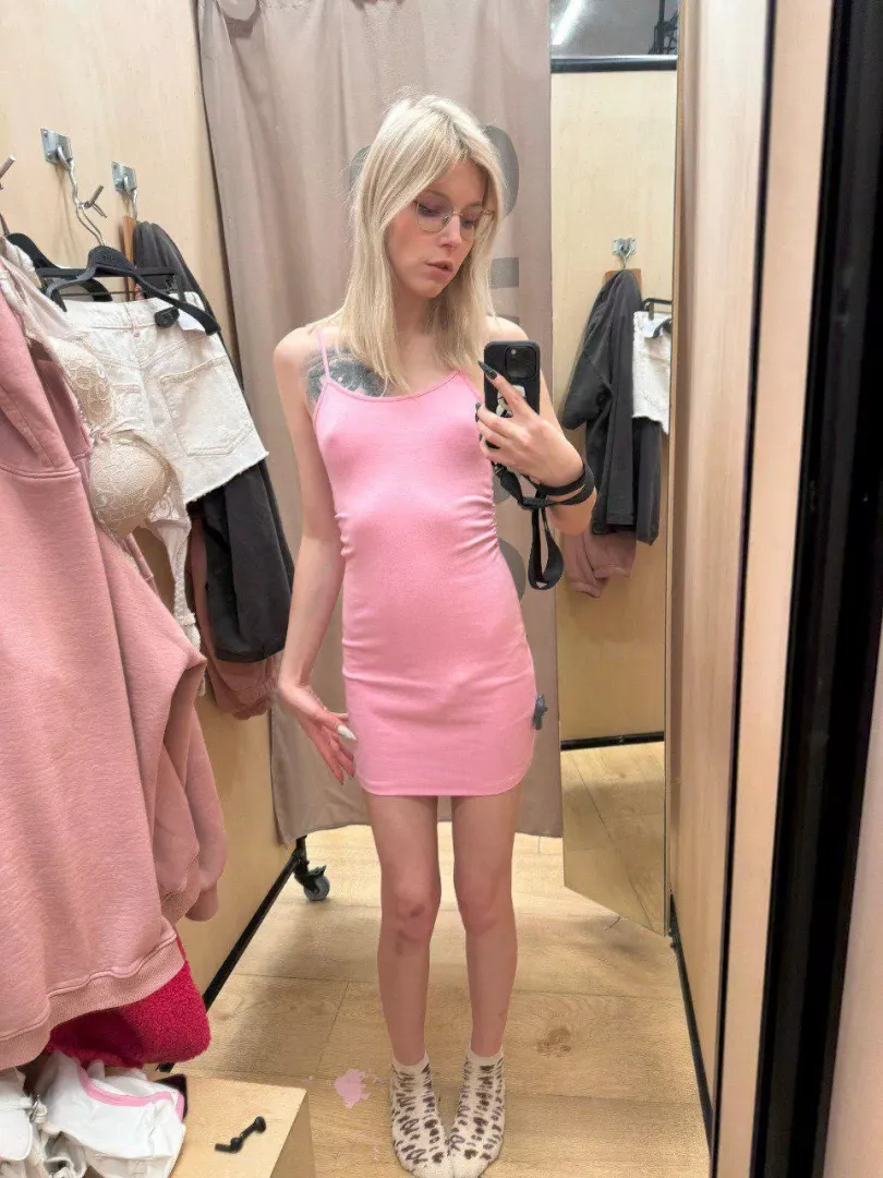 how's my new dress look? posted by yourprettykate