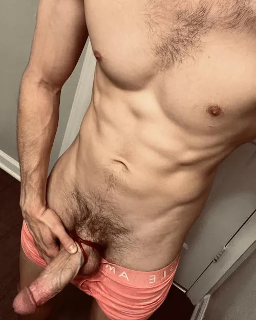I love wearing the cock ring when I workout by hungguy692369