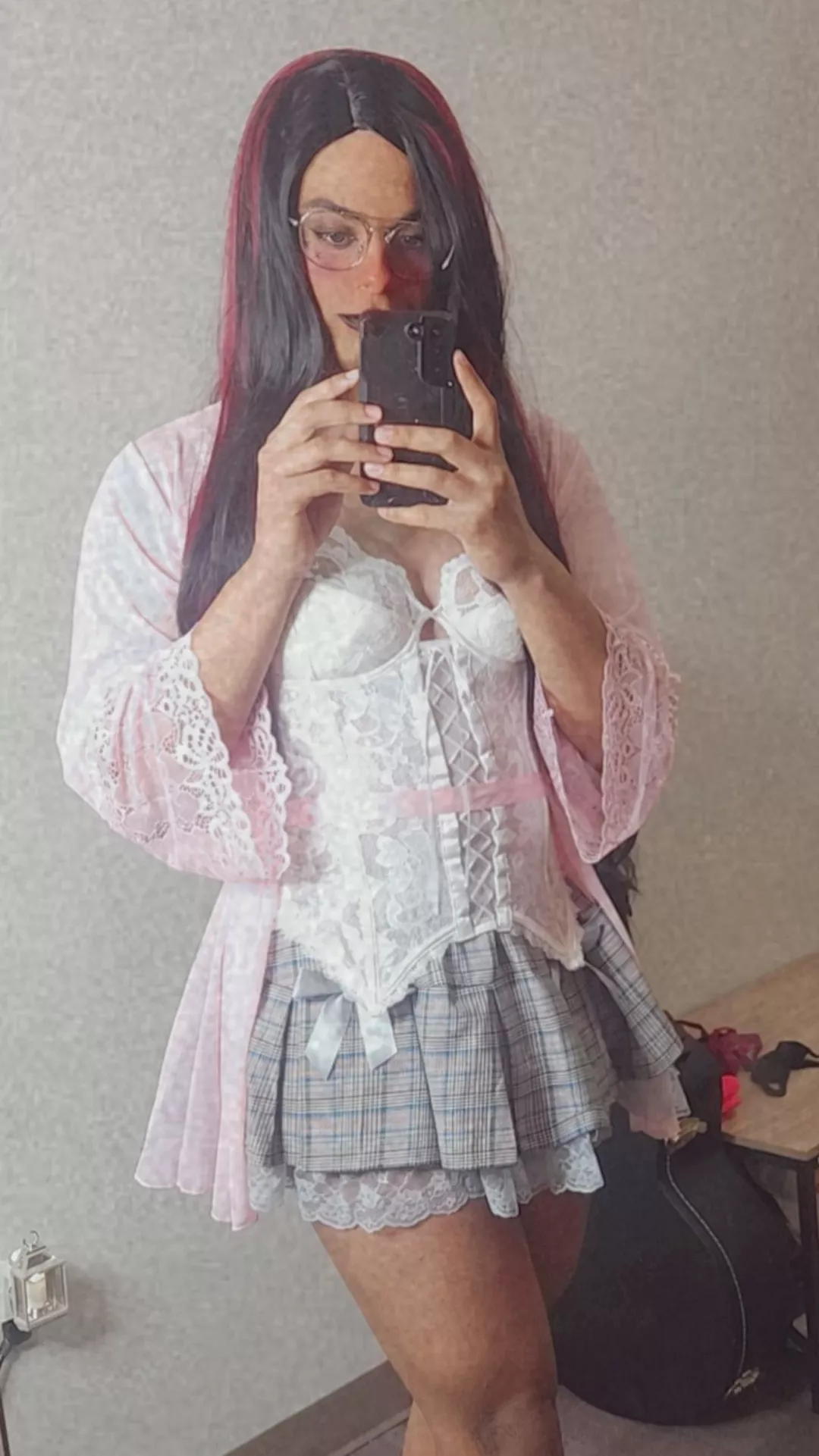 I thought I looked cute here. posted by LookItsSnowy