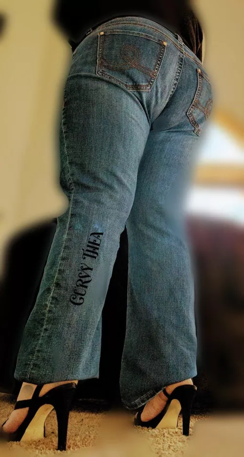 Jeans and heels by CurvyThea