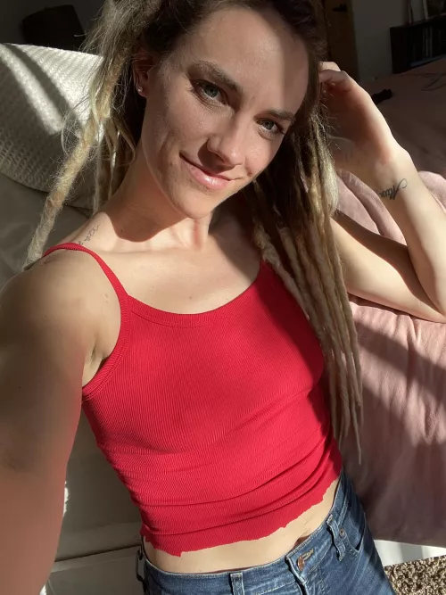 Love red by siennajuneofficial