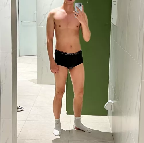 My fantasy: getting forced to drink a lot of piss till my stomach is full by Tasty-Ostrich6209