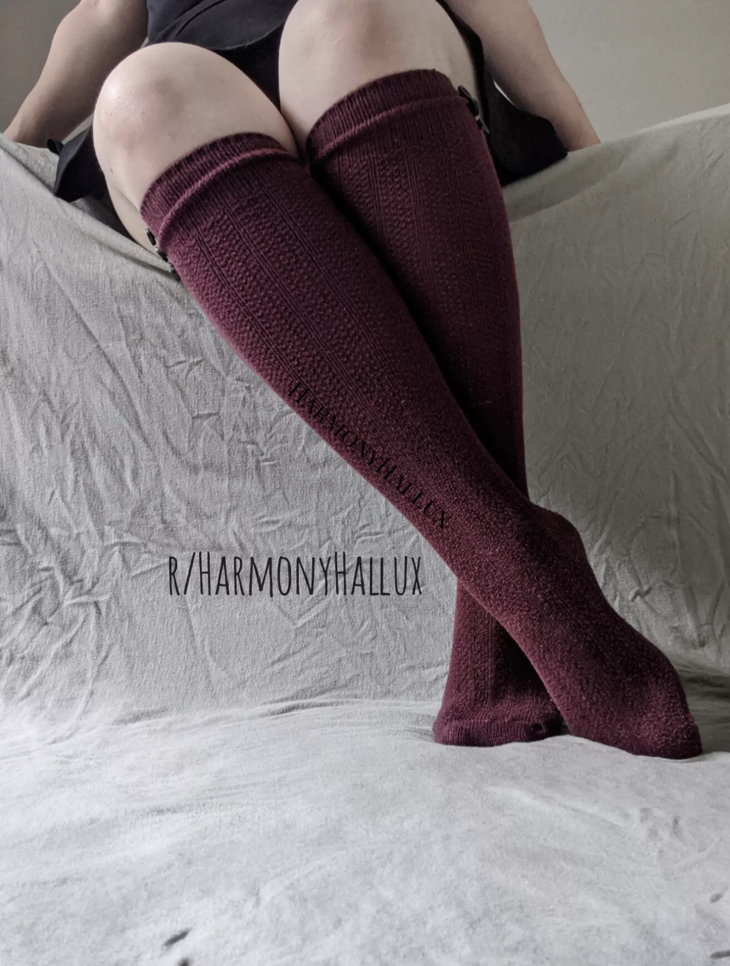 My Favorite Socks In My Favorite Pose 🤭 posted by HarmonyHallux