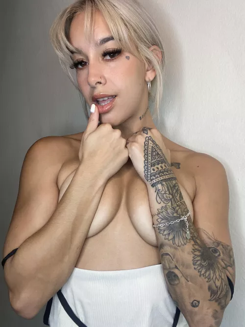 My hands can't handle my boobs. by suzycakes00