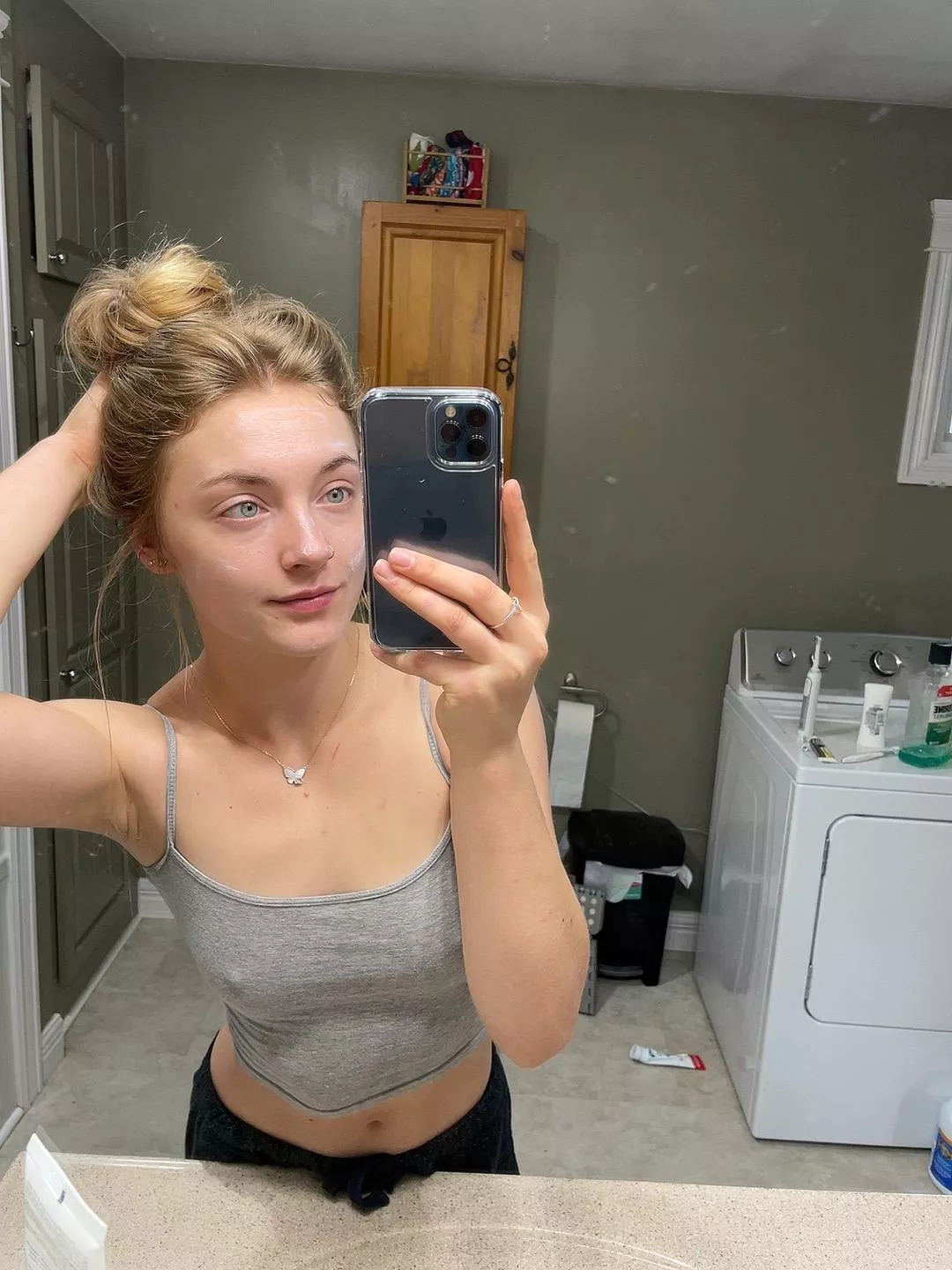 Natalie Grace (@nextdoornatalie.1) posted by LimissLilbliss