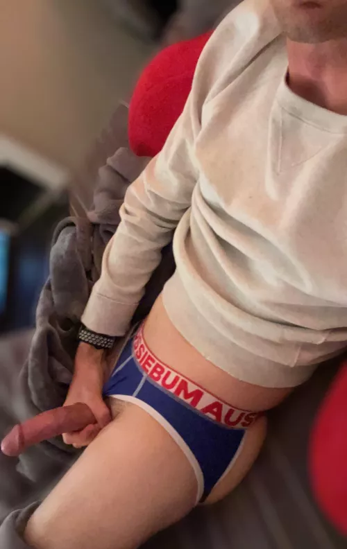 Need an older bro (25) by adamnh22