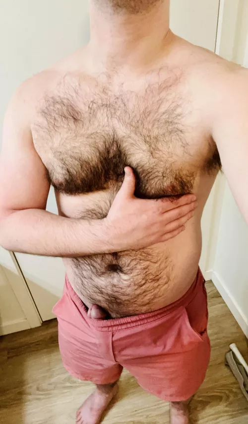 Peekin out by pnwguy100