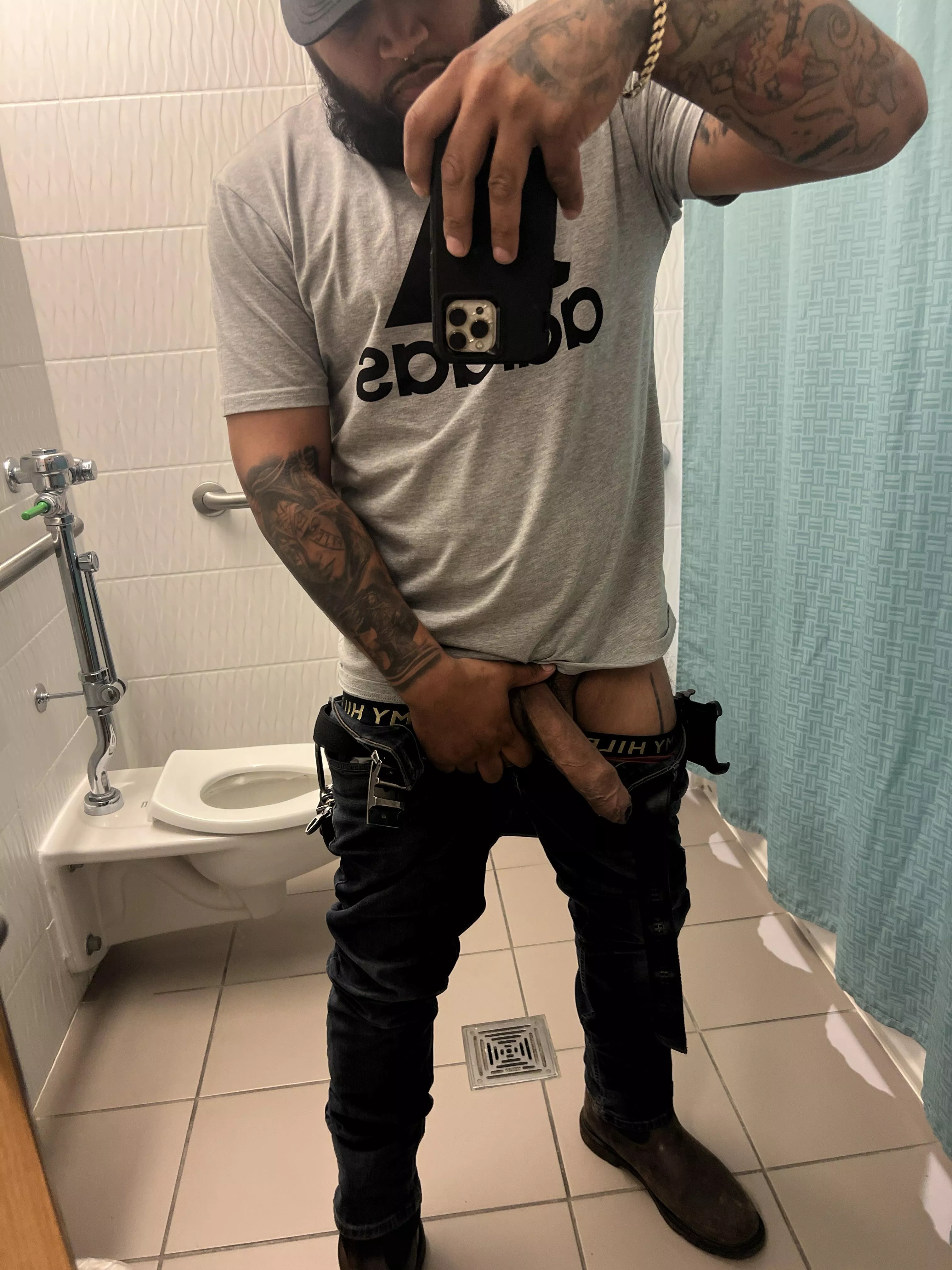 Quick mirror selfie posted by Opposite_Morning_754