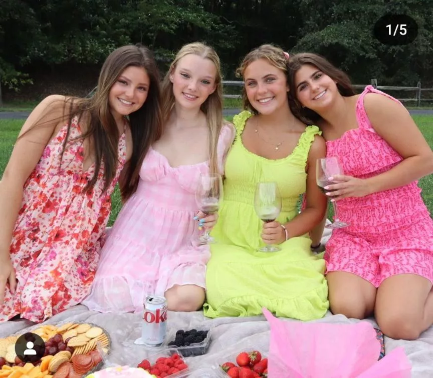 rank these legal teens and DM me for me posted by Worldly-Pin-4668