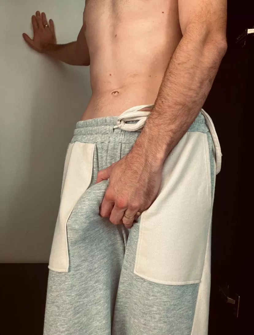 Soft in my sweats at the gym posted by mrbde23