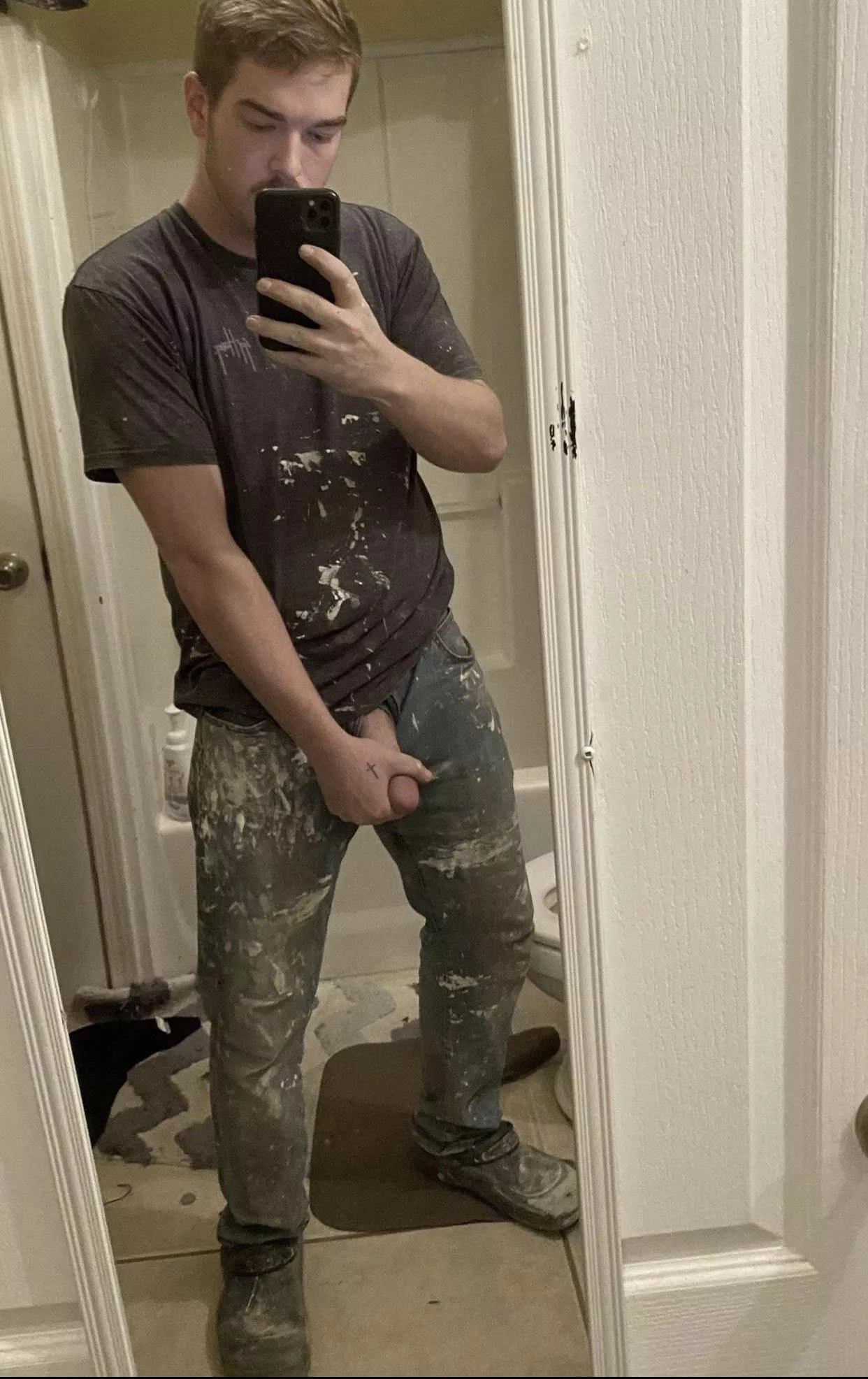 Sorry if you’re the homeowner I’ll get back to work 😬😅 posted by Squ1gy