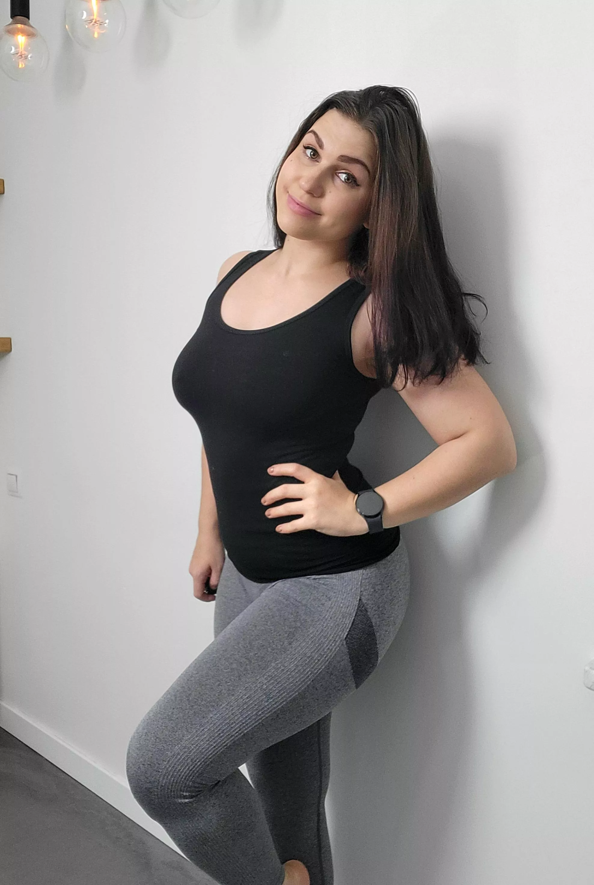 Starting the stream right now, welcome! 😙 @chaturbate posted by Tiny_hat_