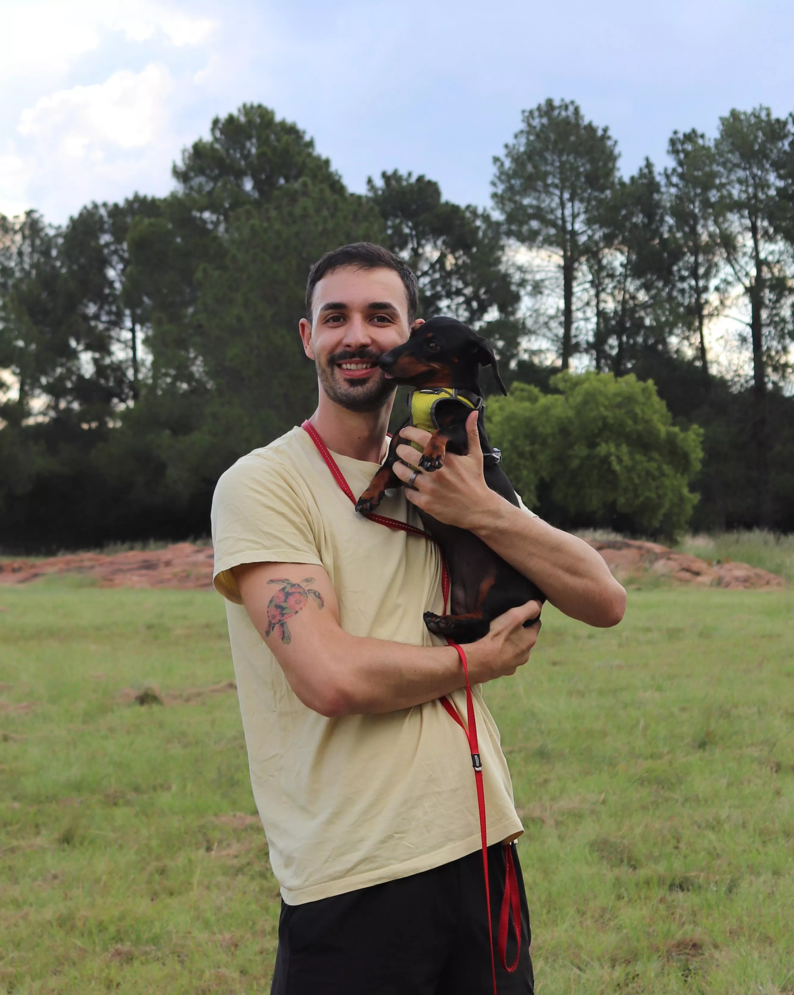 We love our afternoon walks 😘 posted by janlompot94