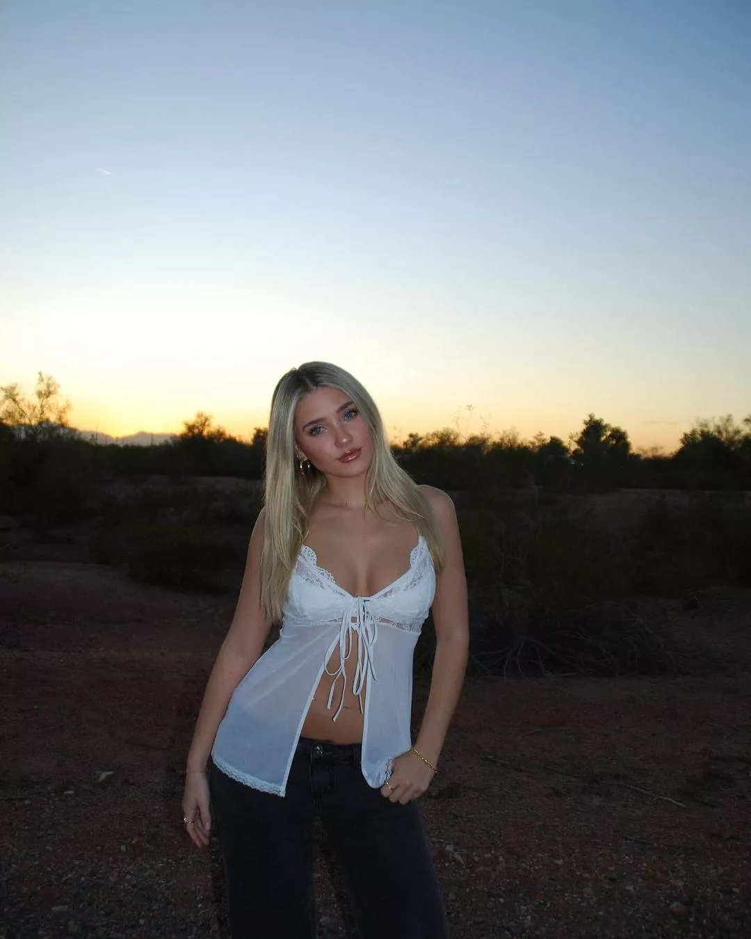 White top (AIC) posted by _A_I_C_