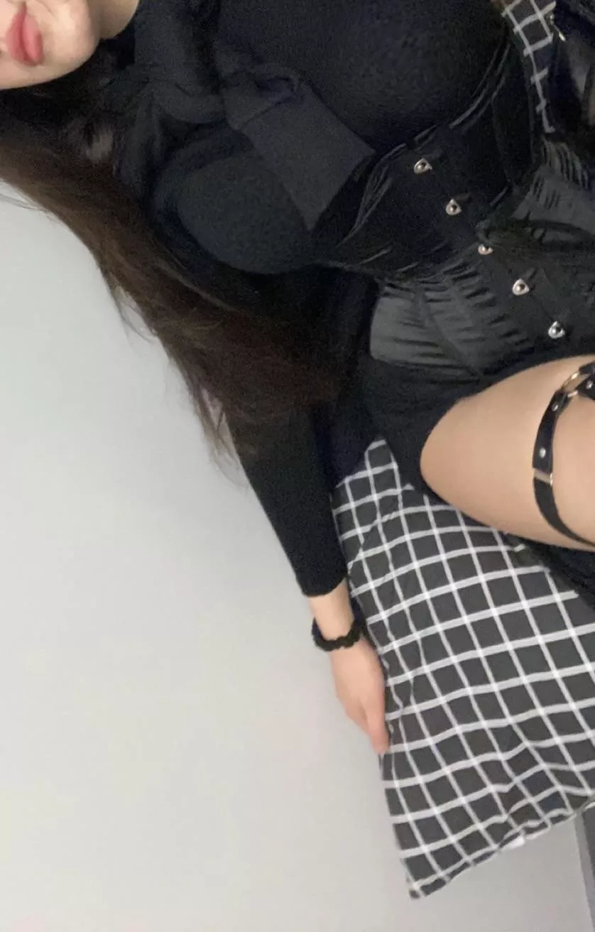 10/10 wasian🥵 posted by youngvixxen