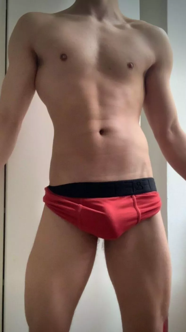 (19)Does red suit me? posted by Select_Equipment4297