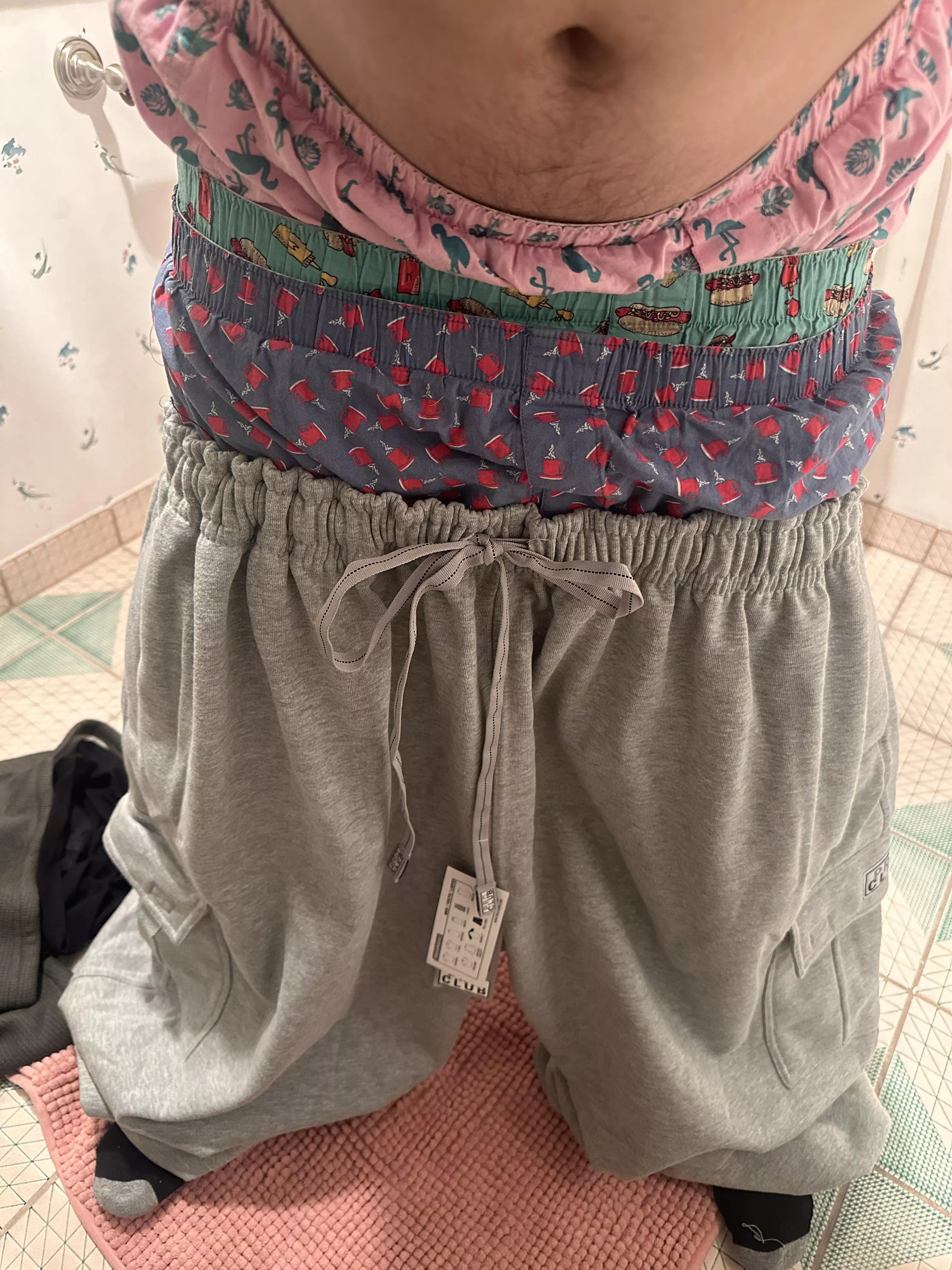 6xl baggy cargo sweats sag posted by coinpusherking8888