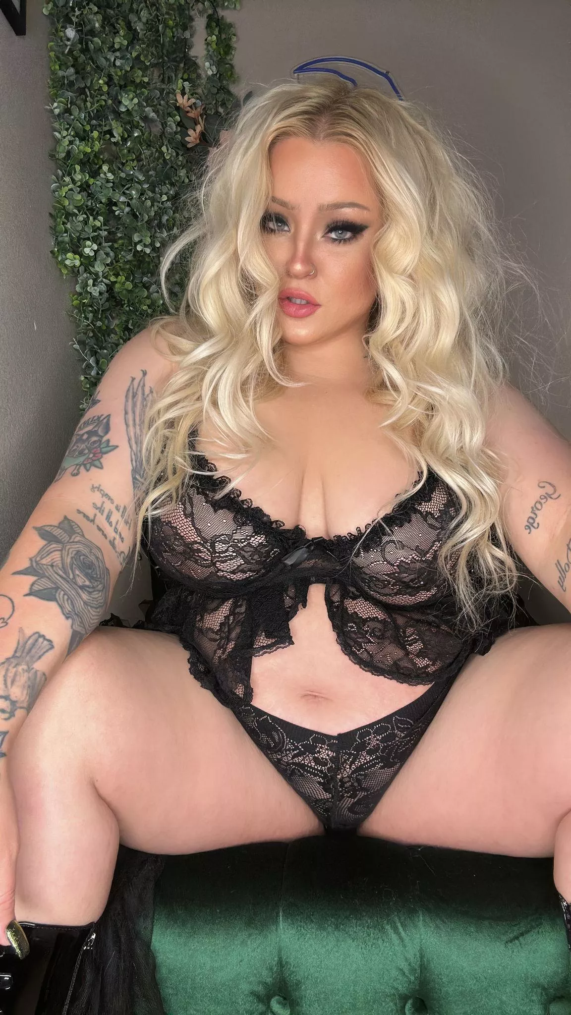 A hot blonde like me can fuck you real hot posted by karajoylovexo