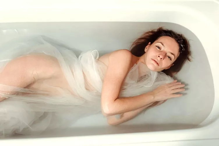 Bath time by Andrew_Phase