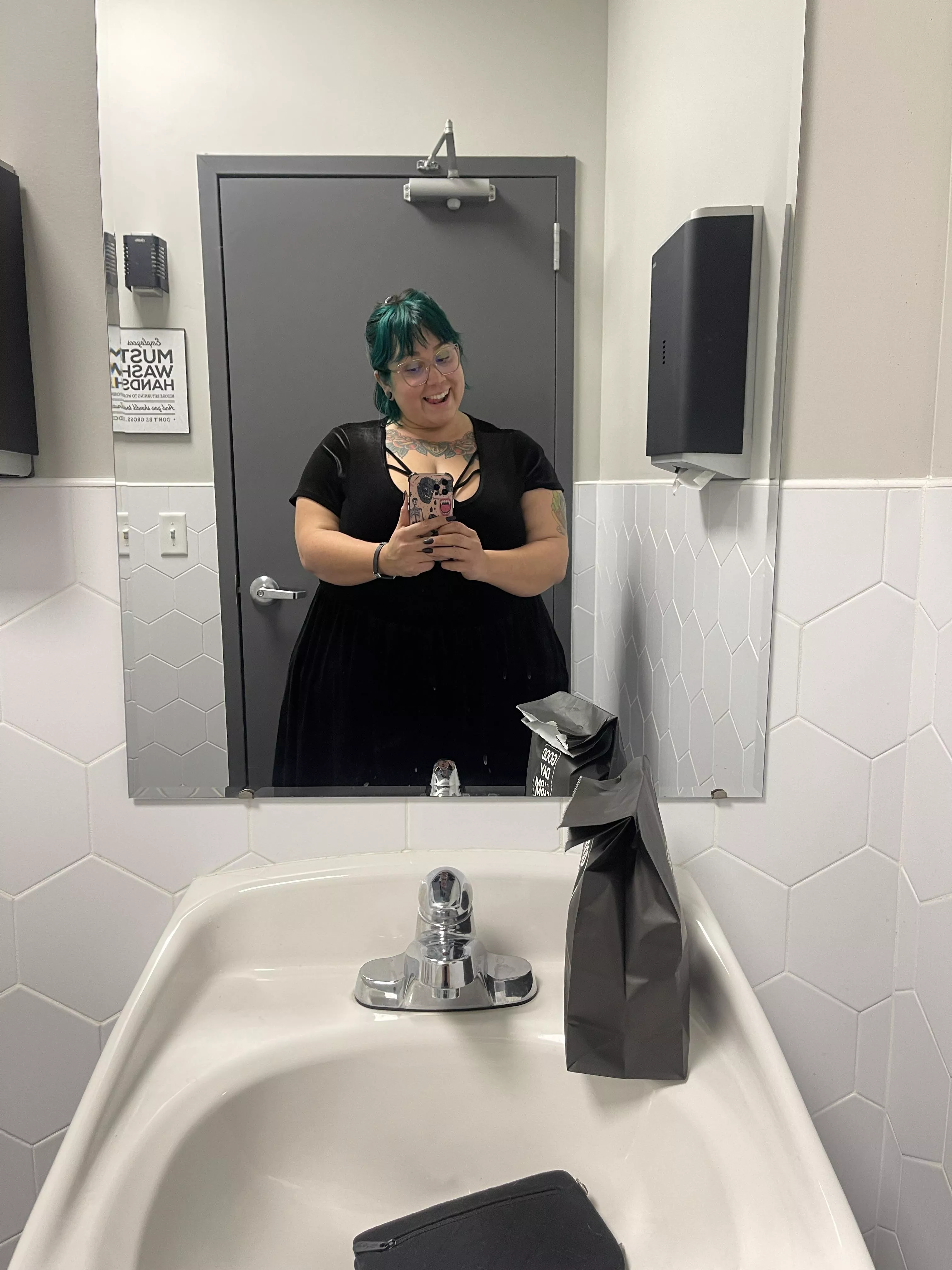 Belated bday dispensary stop 🍃 posted by anomalee-spectre