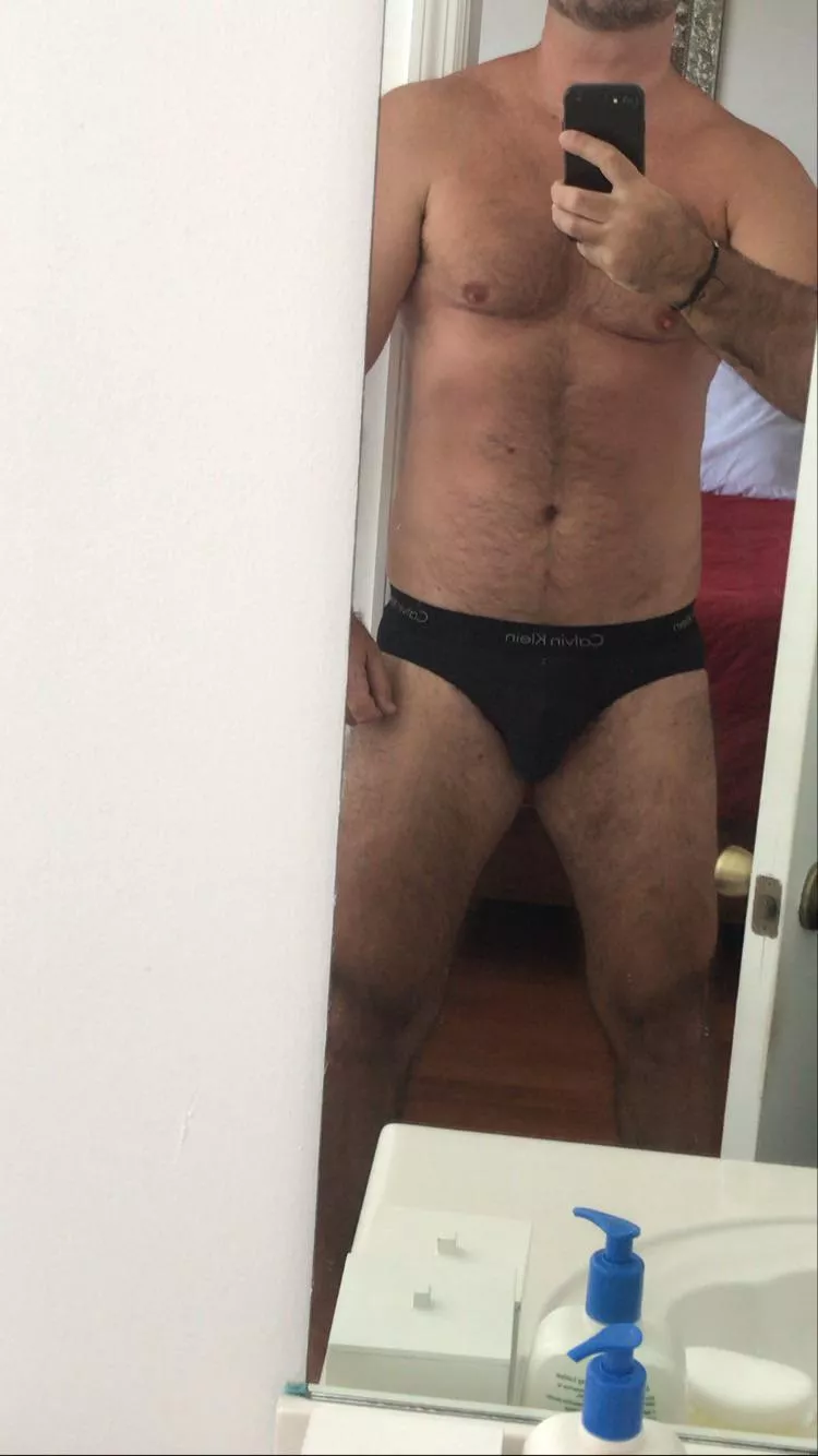 Black under posted by AthleteDistinct6296