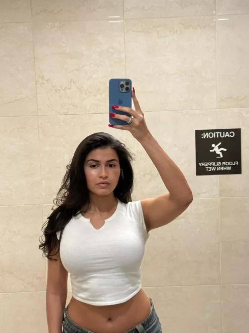 Busty Arab pretty good combo by LDNCeltics