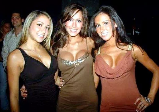 Busty Babes posted by Deeds_Done