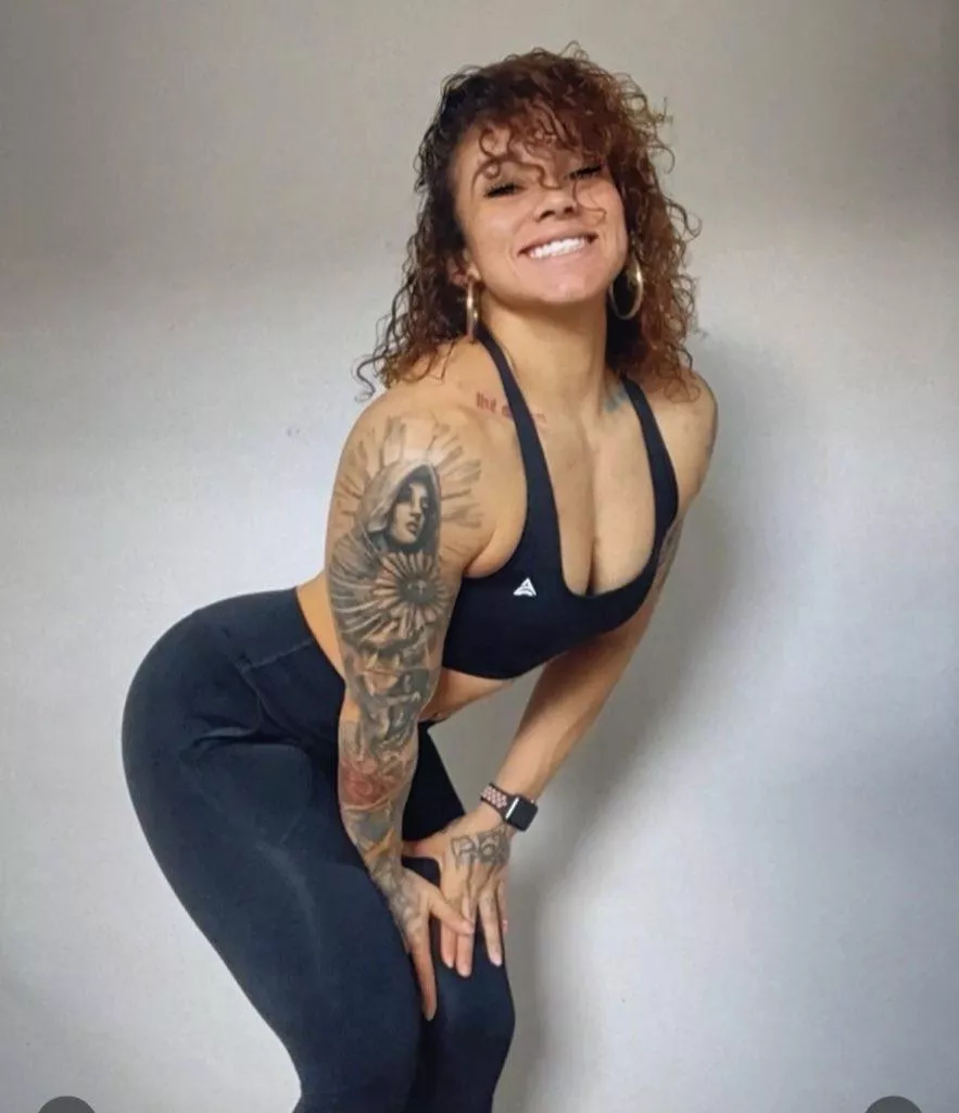 Cheers for all the sweats we burned at the gym posted by Alexia_Richard