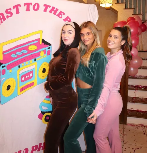 College Cuties by whitetoweltw