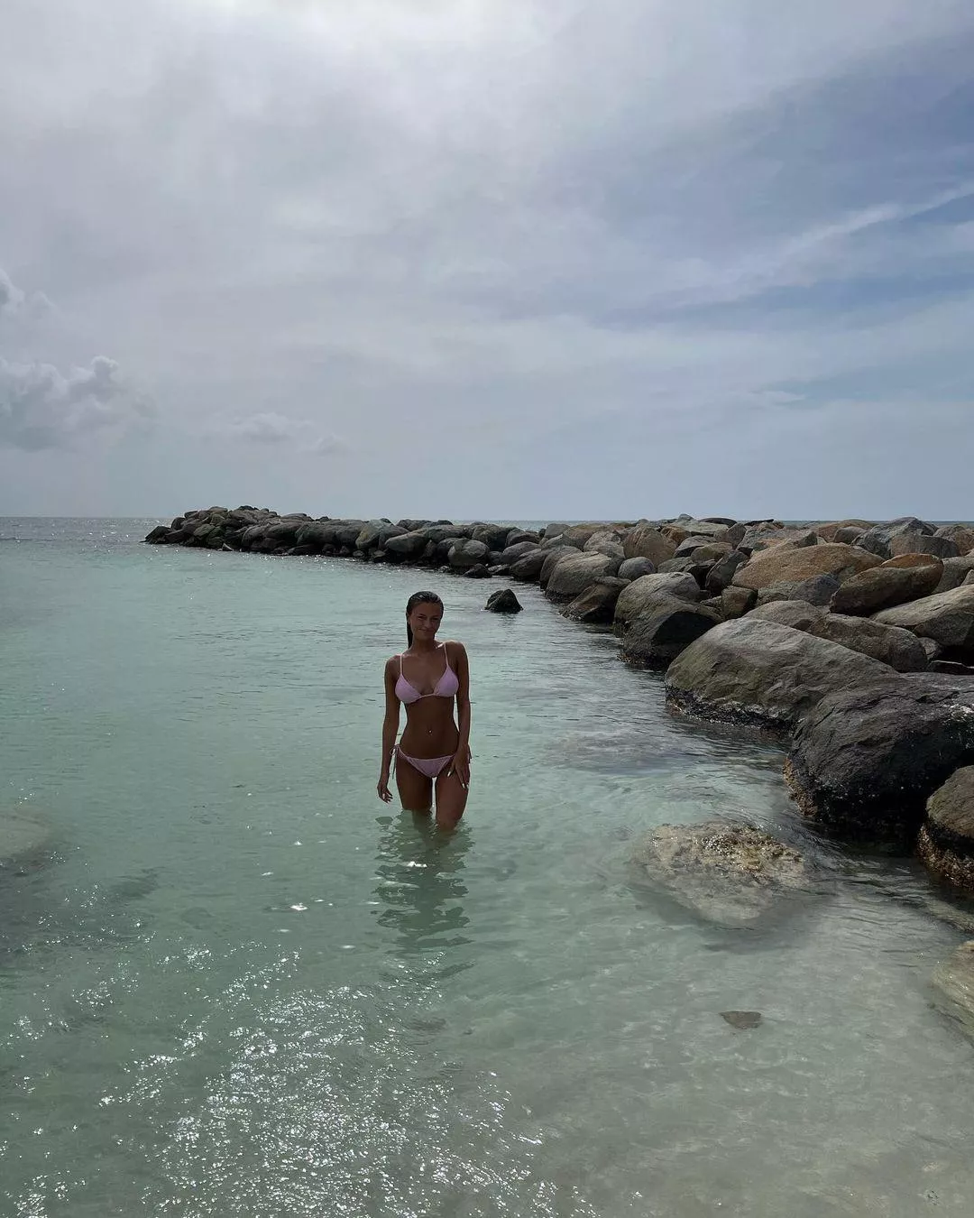 Come Closer posted by whitetoweltw