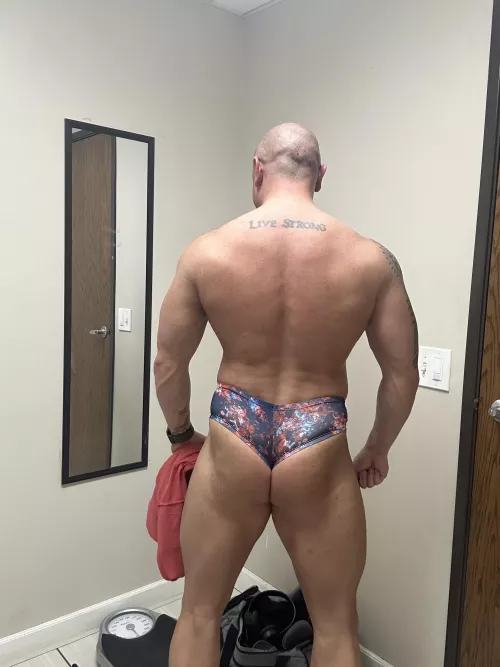 Complements my butt lol? by Roper_Hawkins