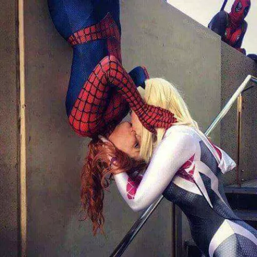 Cosplay done right by jgoja