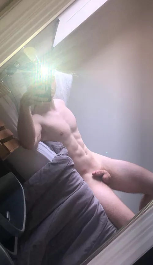 Do you all mind me being shaved in this pic?? by Messeyyy