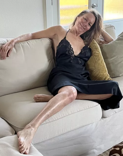 [f]57. I’m taking a long look at you. by Mrseviemae