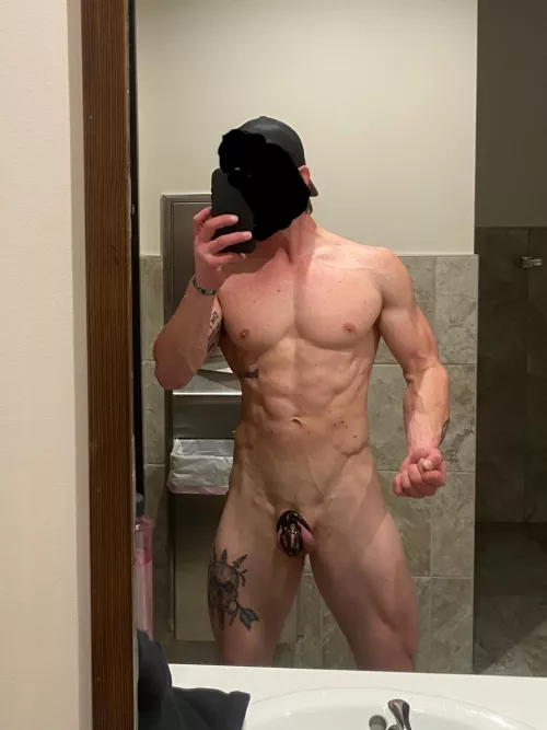 I actually love it when my wife plans to cuck me because I love being caged 😊 by biguy890890