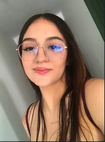 I can't control myself when I know you're looking at me. posted by fehattakoroh