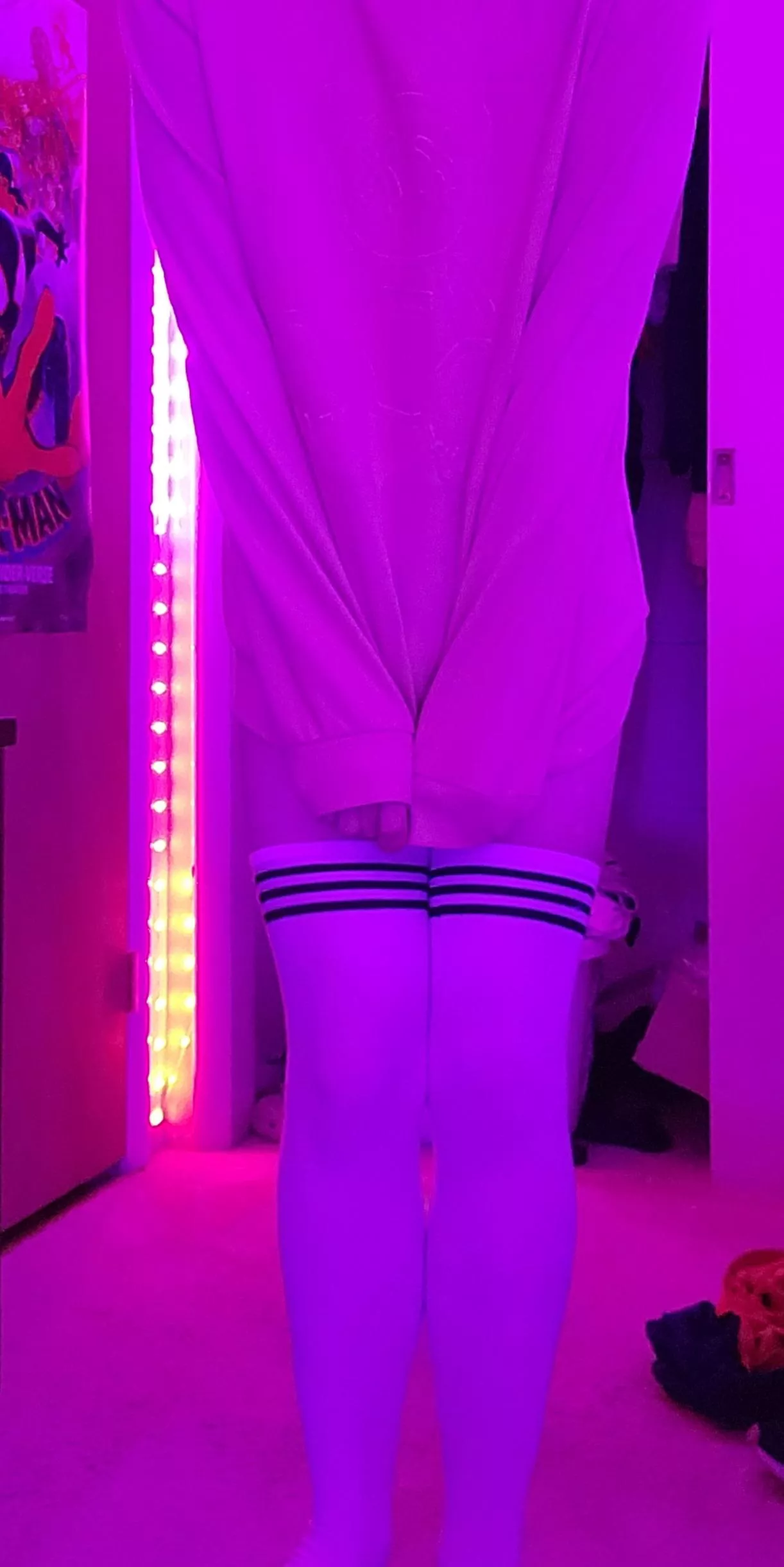 I have shorts on I swear posted by MeowNoFemboy