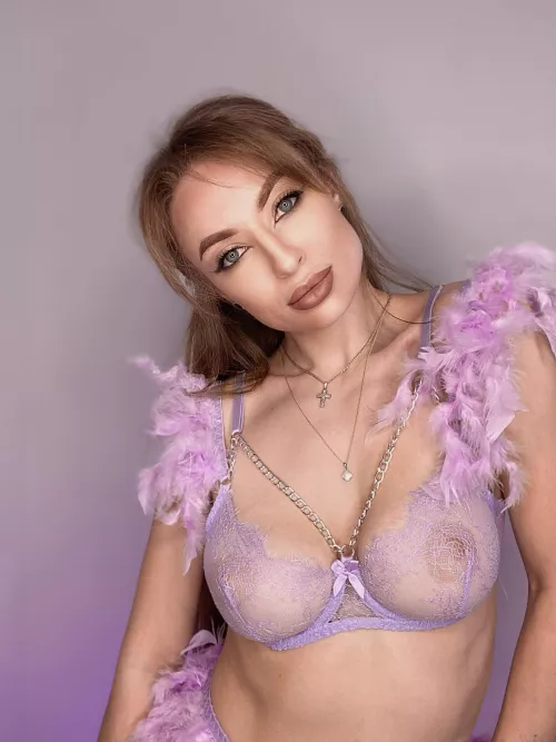 I heard you like petite girls… by ModernShaving