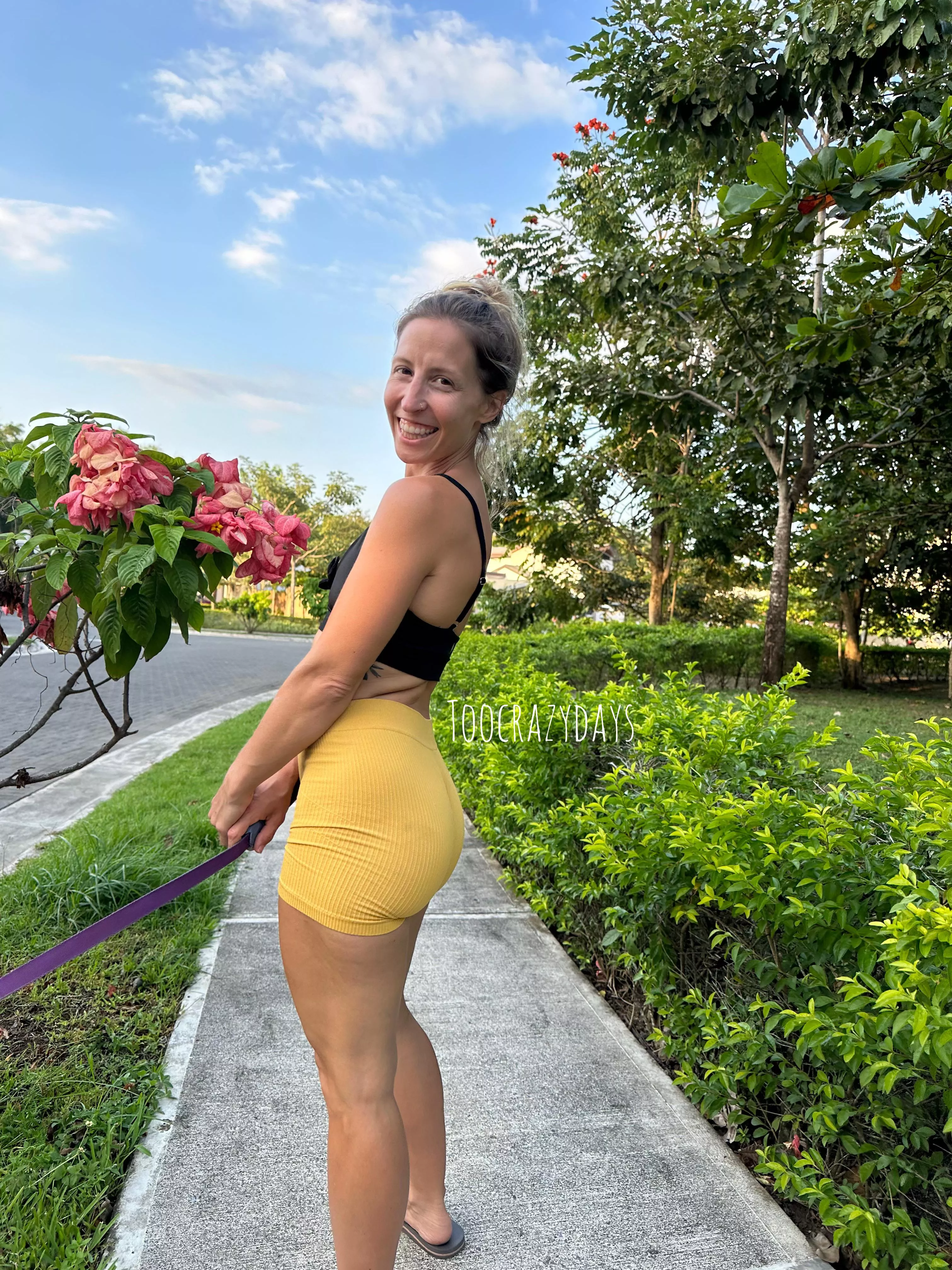 Im happy because I’m cream filled posted by toocrazydays